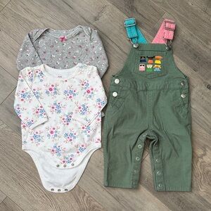 Carter's Multicolor Baby Outfit Set